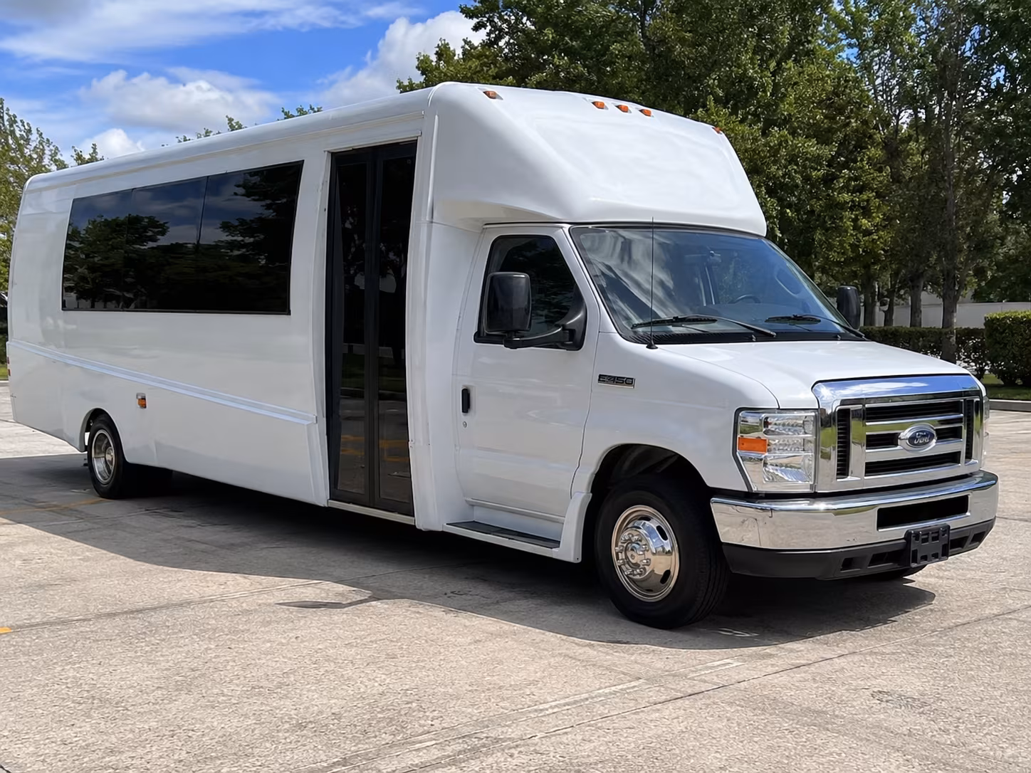 Augusta Birthday, Sweet 16, & Quinceañera Party Bus Rentals