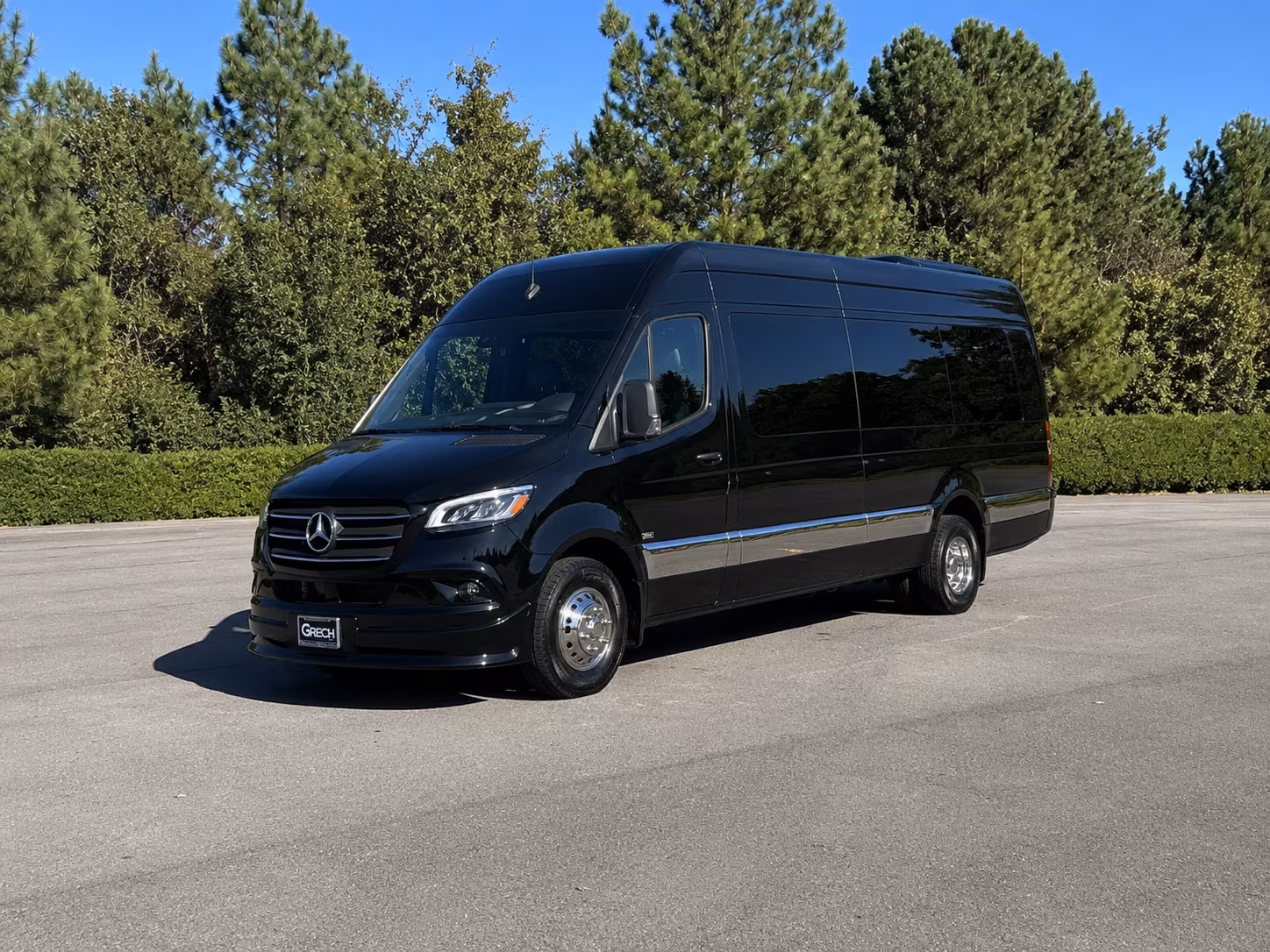 Columbia Airport Shuttle & Transportation party bus exterior