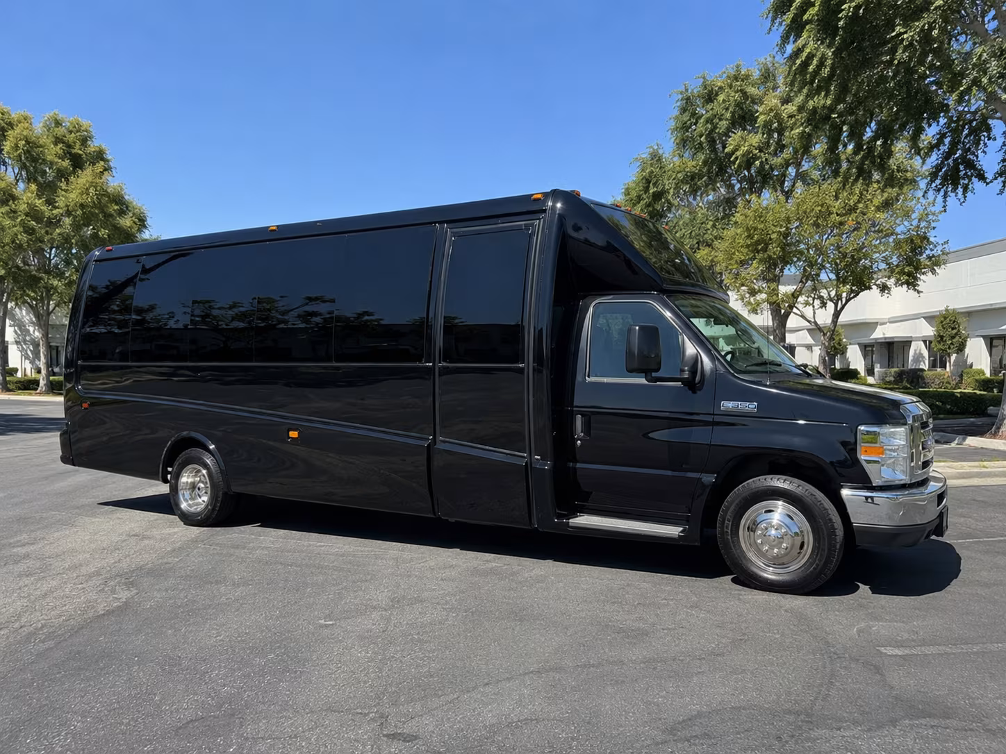 Columbia Birthday, Sweet 16, & Quinceañera Transportation group transportation