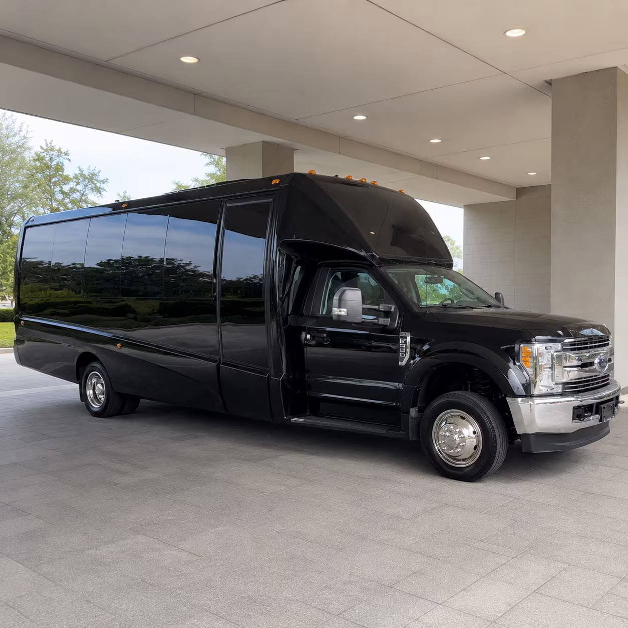 Columbia Birthday, Sweet 16, & Quinceañera Transportation onboard seating