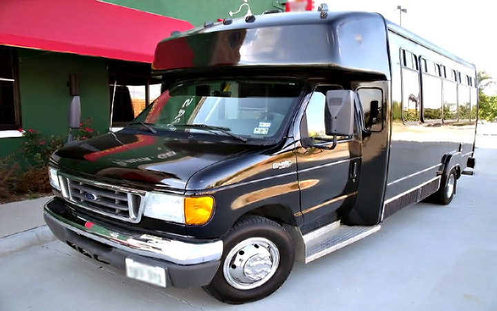 Columbia 22 Passenger Party Bus